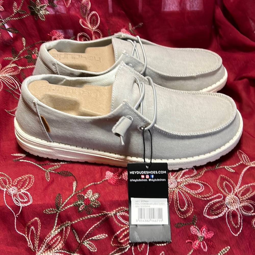 Hey Dudes Grey size 11 women’s NEW